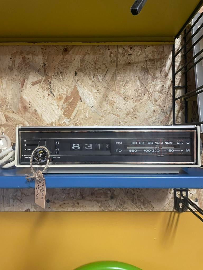 Vintage jaren 70 philips clock radio, beige zwart chrome, ?, Zo goed als nieuw, ?, ?