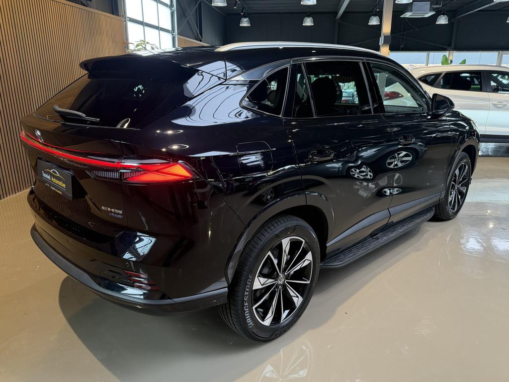 MG EHS 1.5 TGDI Luxury Navigatie Treeplanken Cruise control, Gebruikt, Zwart, 4 cilinders, Zwart