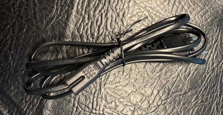 Nieuw snoer adapter oplader 150 cm met stekker, Audio, Tv en Foto, Audiokabels en Televisiekabels, Nieuw, Overige kabels, Minder dan 2 meter