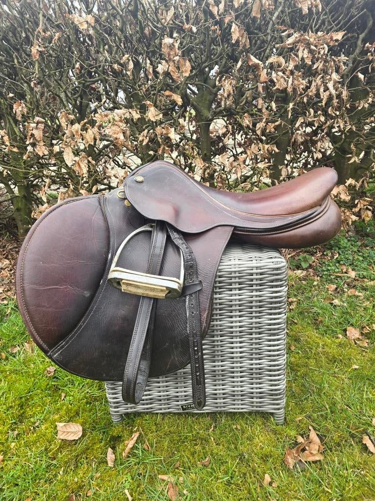 Saint Lourdes Springzadel 16,5 inch MW, Dieren en Toebehoren, Ophalen, Gebruikt, Springen