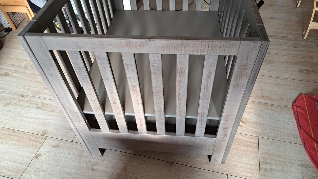 Coming Kids box - Grijs met lade, 105x82cm, Kinderen en Baby's, Boxen, Ophalen, Gebruikt, Rechthoekig, In hoogte verstelbaar