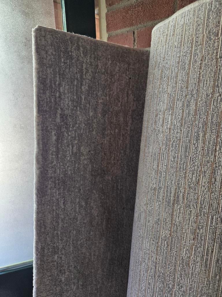 Gebruikt tapijt - Beige/Grijs gestreept, Huis en Inrichting, Stoffering | Vloerbedekking, Ophalen, Grijs, 25 tot 50 m², Tapijt