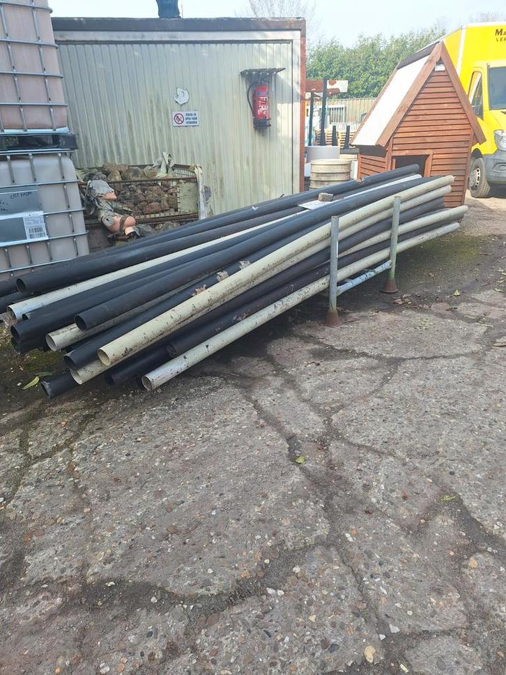 Tyleen buis. Rond 80. Prijs per lengte van 4 meter €2,50, Doe-het-zelf en Verbouw, Overige Doe-het-zelf en Verbouw, Ophalen