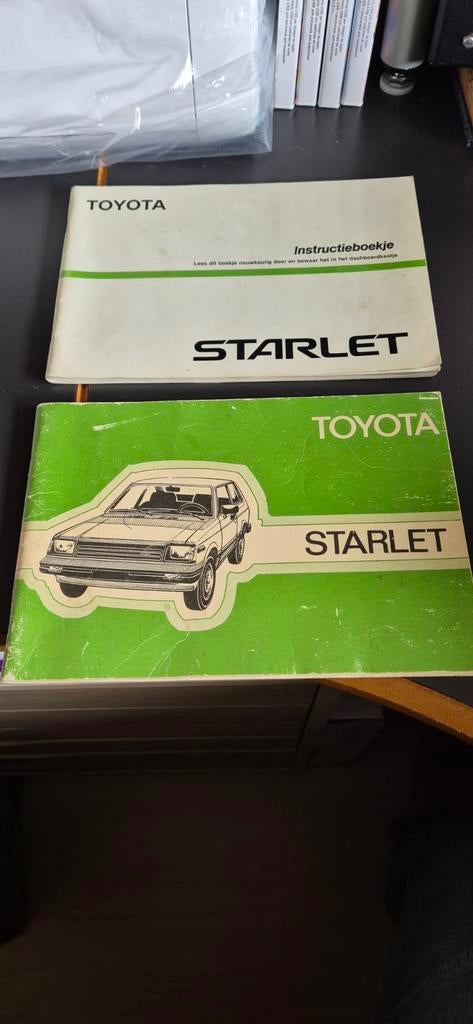 2 Instructieboekjes voor Toyota Starlet, Ophalen of Verzenden