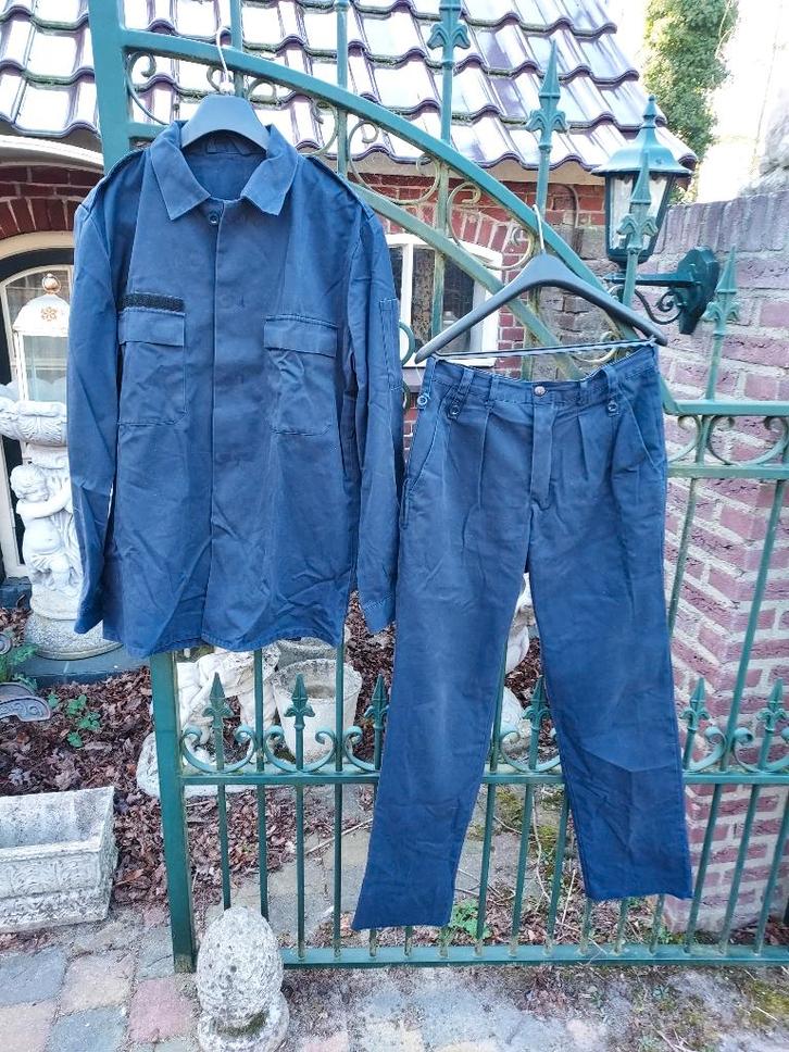 Marechaussee donkerblauw gevechts/werktenue., Verzamelen, Militaria | Algemeen, Marechaussee, Kleding of Schoenen, Nederland, Verzenden