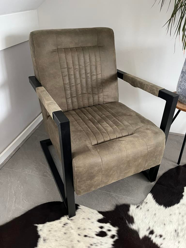 Industriele stoel austin olijfgroen, Huis en Inrichting, Fauteuils, Ophalen, Zo goed als nieuw, 50 tot 75 cm