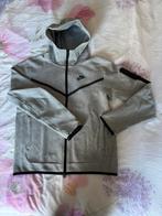 Nike tech vest, grijs maat S heren of voor kinderen maat 164, Ophalen of Verzenden, Grijs, Gedragen, Algemeen