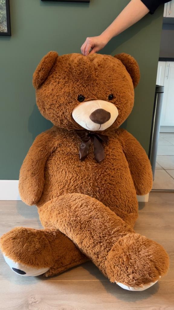 Zachte mega teddybeer 150cm lang, Verzamelen, Beren en Cherished Teddies, Zo goed als nieuw, Stoffen beer, Overige merken, Ophalen