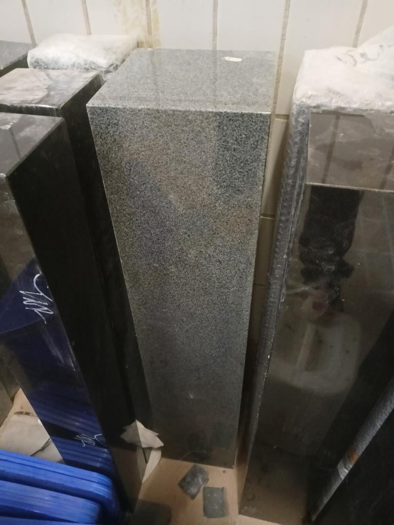 Grote Grijze Granieten Sokkel 20x20x100 cm, Ophalen