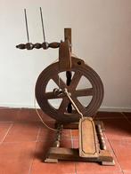 Houten spinnewiel, Ophalen, Gebruikt, Spinnewiel
