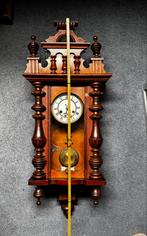 Oude houten hangklok, Antiek en Kunst, Antiek | Klokken, Ophalen of Verzenden