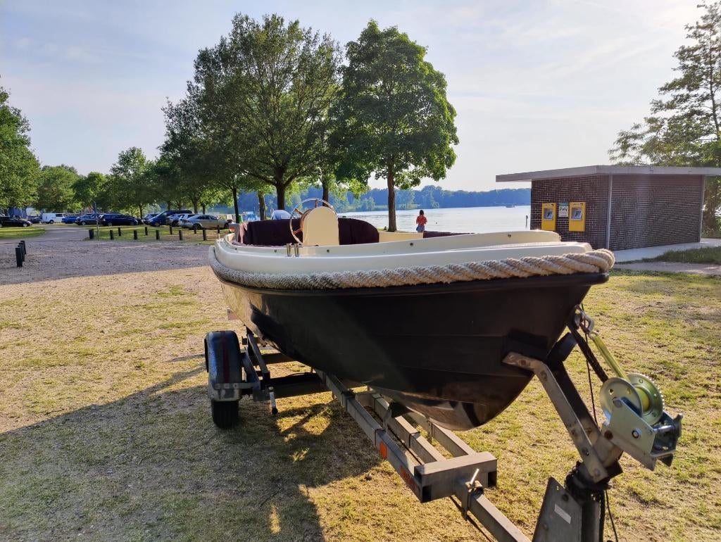 Mythos 470 met 9.9pk Suzuki buitenboord motor incl trailer, Watersport en Boten, Sloepen, Gebruikt, Tot 10 pk, 3 tot 6 meter, Buitenboordmotor