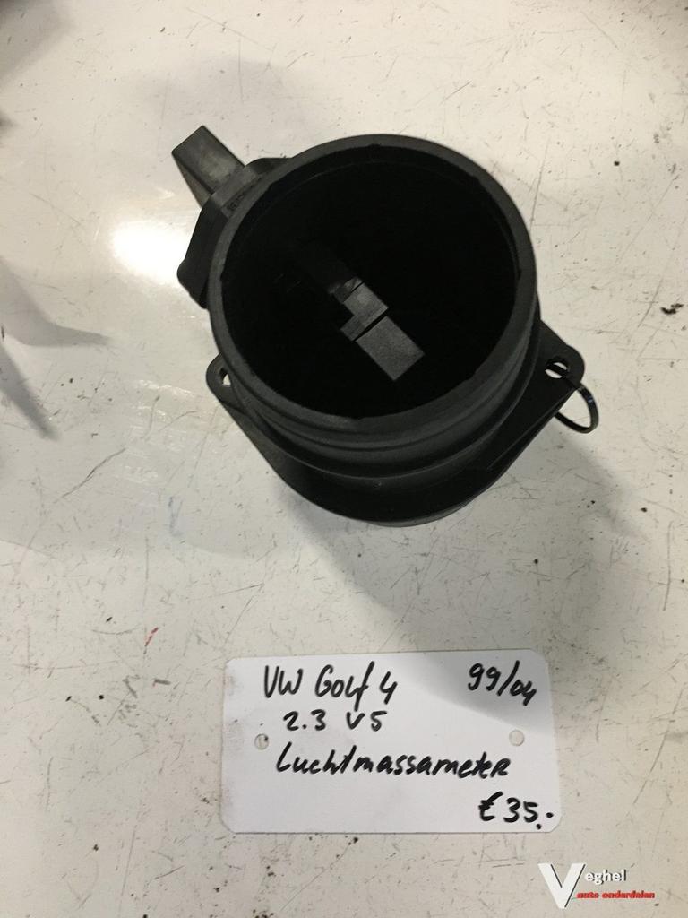 Vw Golf 4 1999 tm 2004 2.3 v5 Luchtmassameter, Gebruikt, -, -, Ophalen of Verzenden