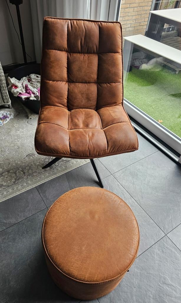 Draaistoel en hocker - Cognacbruin suède, Ophalen, Gebruikt, Bruin, Leer