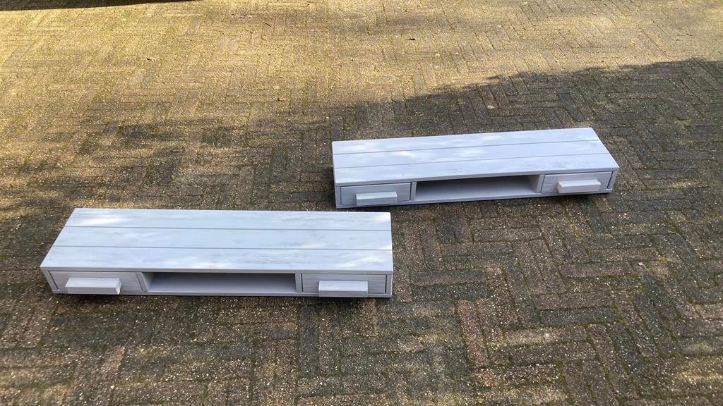 Twee grijze wandplanken met lade en vak, Ophalen, Gebruikt