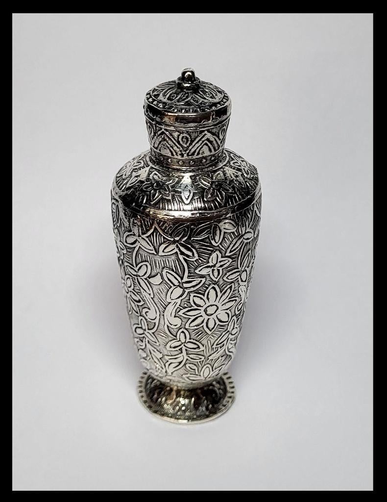 Prachtig zilveren Parfumflesje ca 1920, Ophalen of Verzenden, Zilver