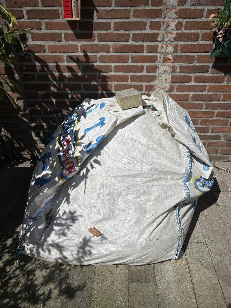 Grote zak zand voor tuin of bouwproject, Tuin en Terras, Zand, Ophalen of Verzenden