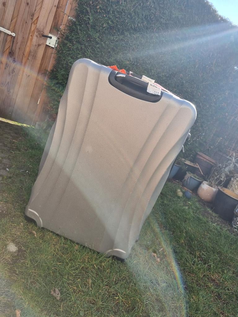 2 grote koffers, Ophalen, Gebruikt, Hard kunststof, 70 cm of meer