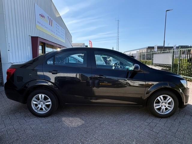 Chevrolet Aveo 1.4 LT AUTOMAAT, Auto's, Euro 5, Gebruikt, 4 cilinders, Origineel Nederlands