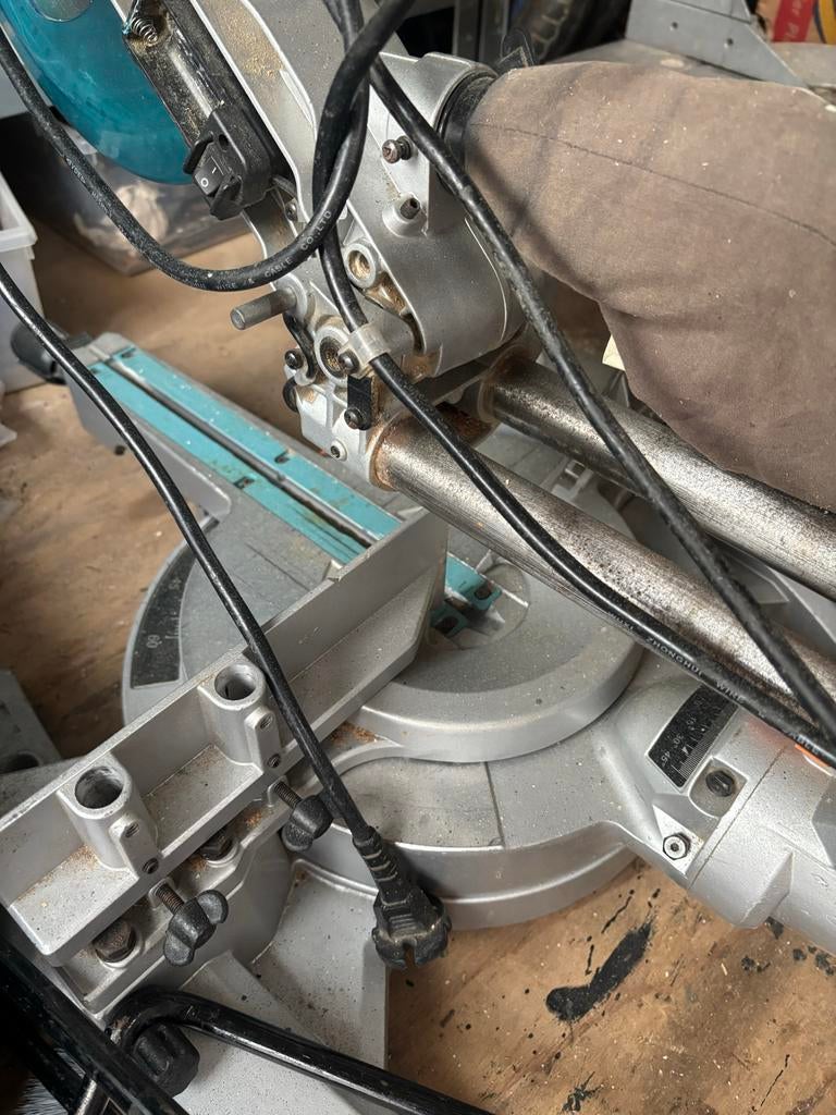 Makita afkortzaag LS 1018 L, Ophalen, Gebruikt, 70 mm of meer, Afkortzaag