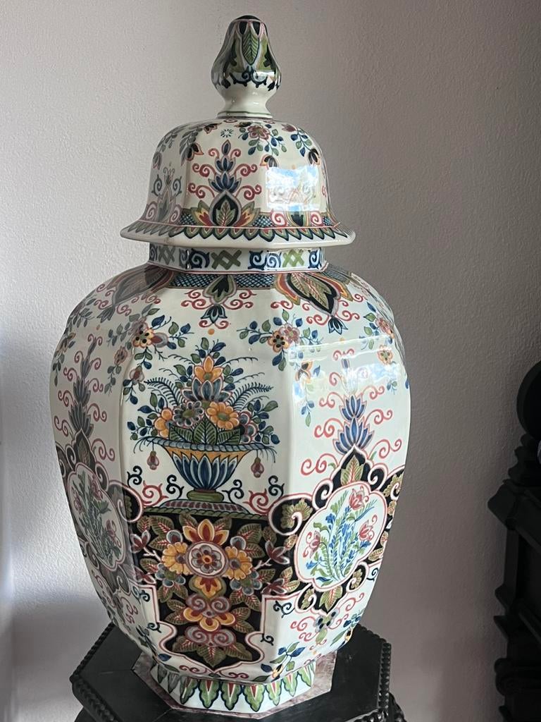 Kolossale 60 cm hoge dekselvaas pul Tichelaar Makkum, Antiek en Kunst, Ophalen of Verzenden