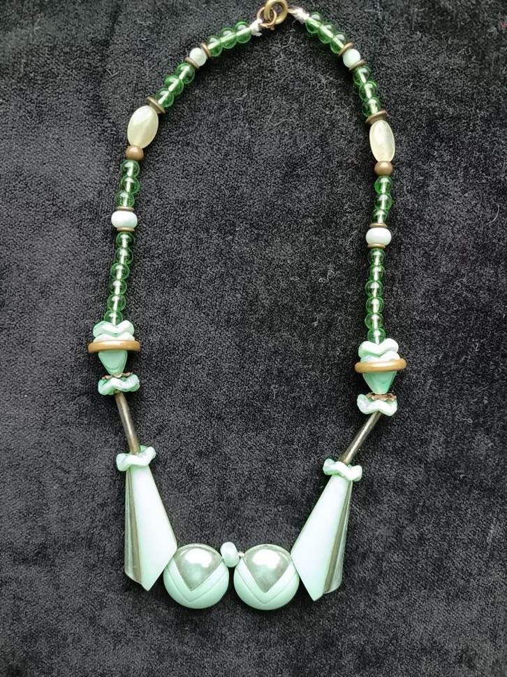 Unieke Art Deco ketting jaren 50 - Gemerkt Déposé, Sieraden, Tassen en Uiterlijk, Kettingen, Gebruikt, Overige materialen, Groen