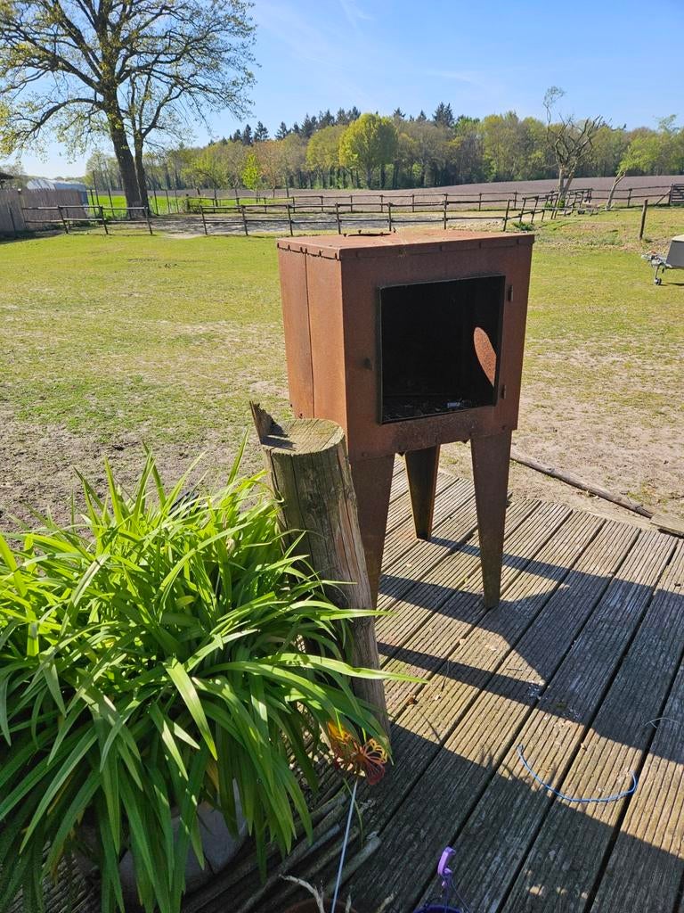 Robuuste vuurton op poten - sfeervol en praktisch, Tuin en Terras, Vuurkorven, Ophalen of Verzenden, Gebruikt, Vuurton