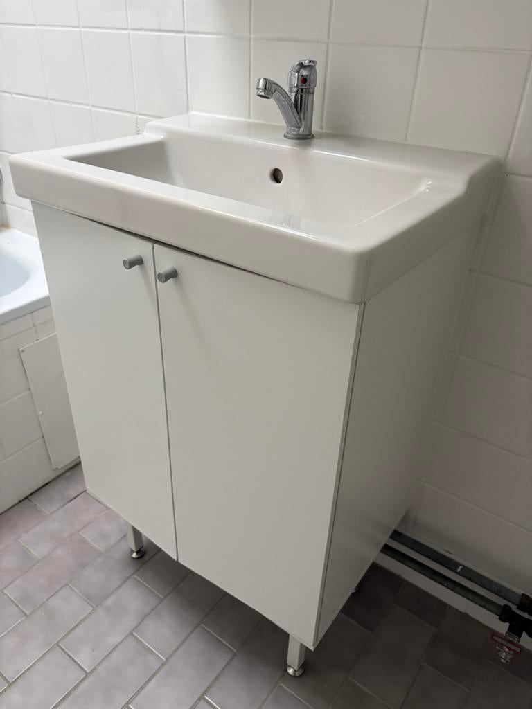 Badkamermeubel met stenen wasbak en kraan (58x39x90cm), Ophalen, Gebruikt, 50 tot 100 cm, Minder dan 100 cm