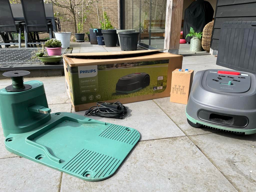Te koop: Philips Robotmaaier 3000 Series, Ophalen of Verzenden, Gebruikt, Meer dan 25 cm, Bestuurbaar via app