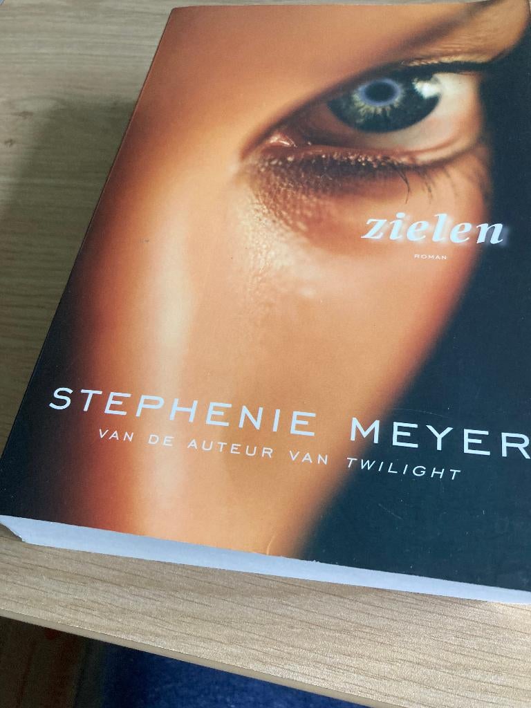 Boek Stephenie Meyer, Ophalen of Verzenden, Zo goed als nieuw