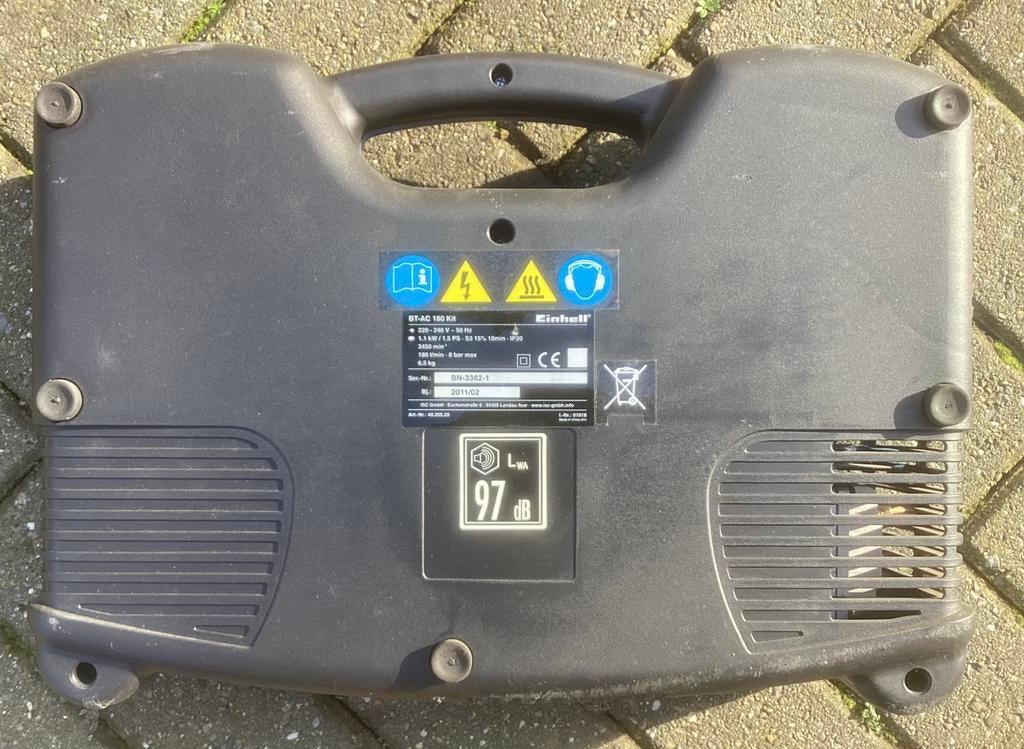 Draagbare compressor, Doe-het-zelf en Verbouw, Compressors, Zo goed als nieuw, 10 bar of meer, Minder dan 25 liter, Minder dan 200 liter/min