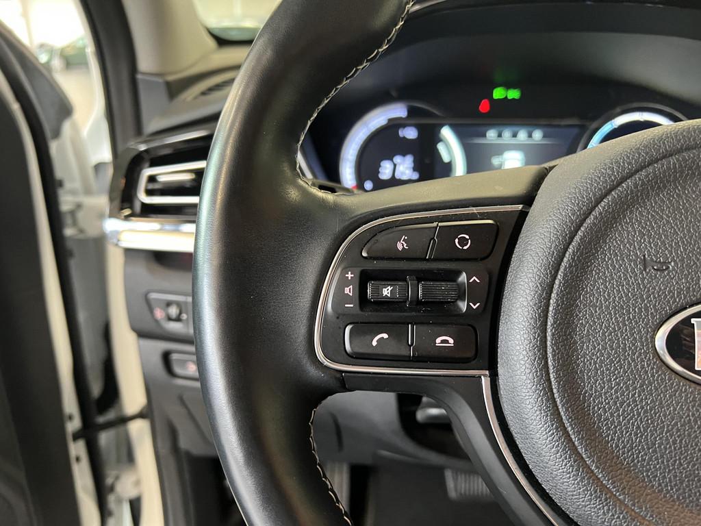Kia e-Niro ExecutiveLine 64 kWh Kia e-Niro ExecutiveLine 64k, Gebruikt, 1712 kg, Wit, 64 kWh