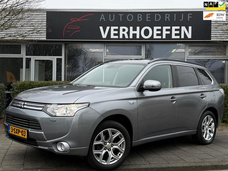Mitsubishi Outlander 2.0 PHEV instyle+ - FULL OPTION - ADAPT, Auto's, Mitsubishi, Bedrijf, Te koop, Outlander, 360° camera, 4x4