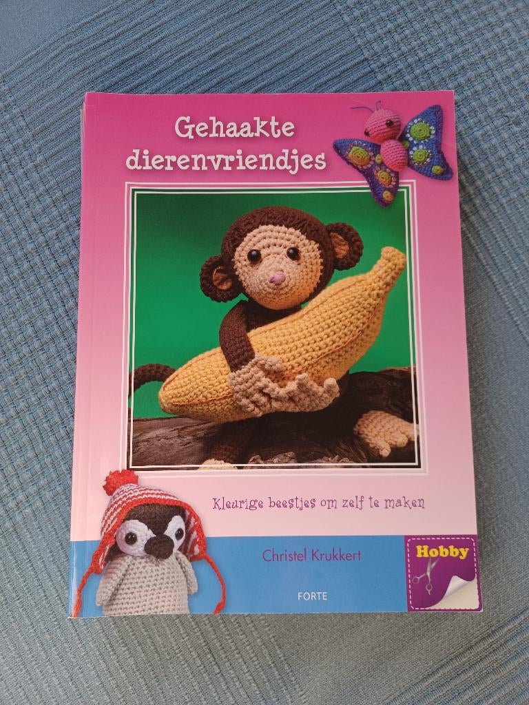 boek: gehaakte dierenvriendjes, Ophalen of Verzenden, Gebruikt, Haken, Patroon of Boek