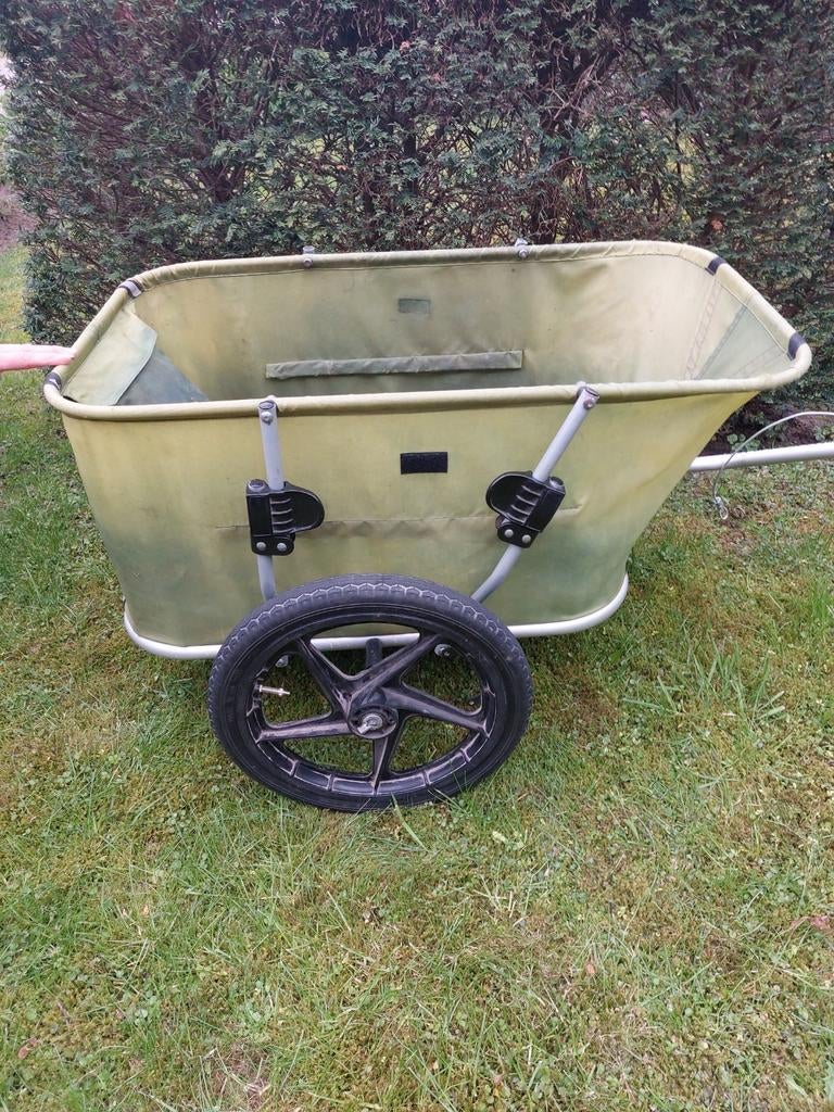 Hondenkar DT Kaboose - Robuust en Comfortabel, Gebruikt, 20 tot 40 kg, Ophalen of Verzenden, Hondenkar