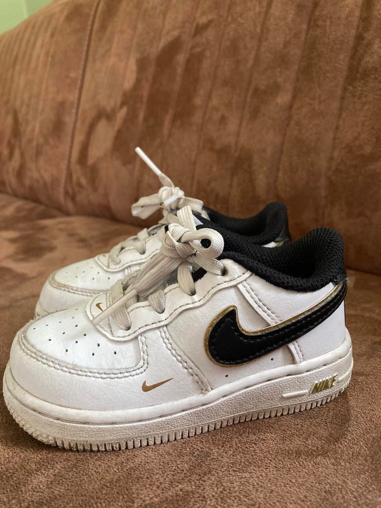 Nike airforce maat 22!, Schoenen, Ophalen of Verzenden, Zo goed als nieuw, Jongen