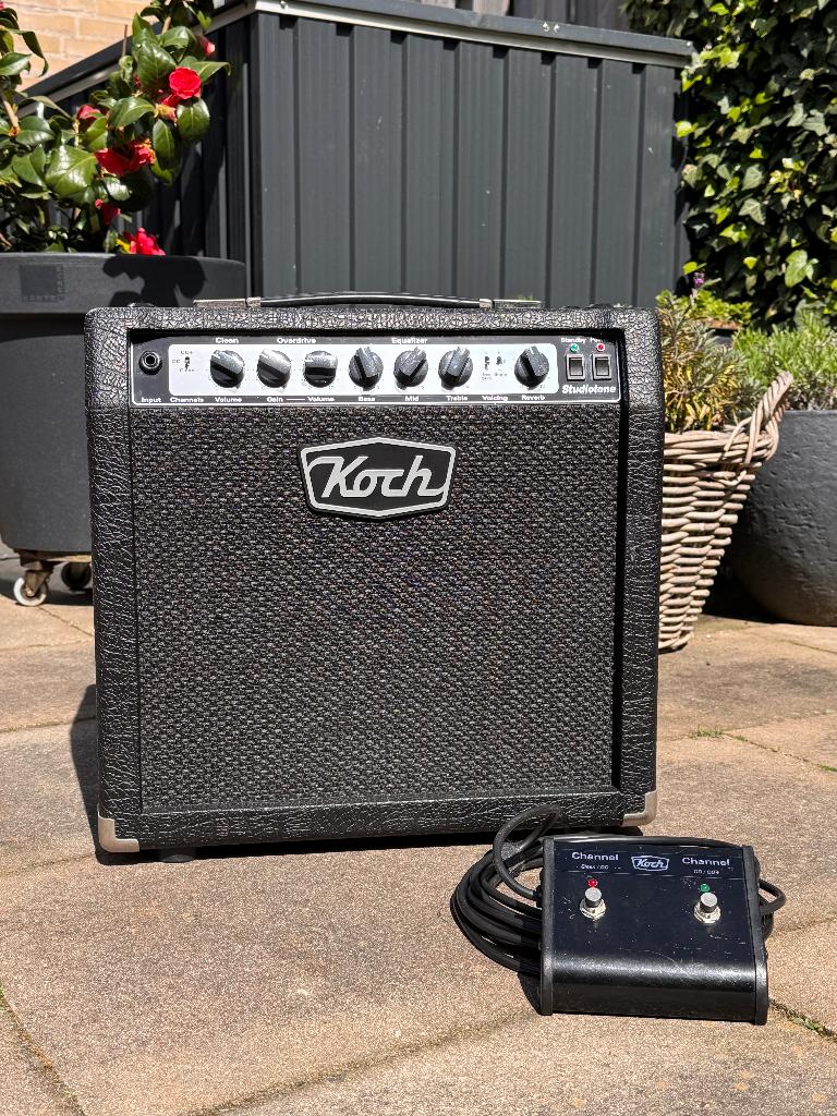 Koch Studiotone 20 buizen gitaar versterker, Muziek en Instrumenten, Ophalen, Zo goed als nieuw, Gitaar, Minder dan 50 watt