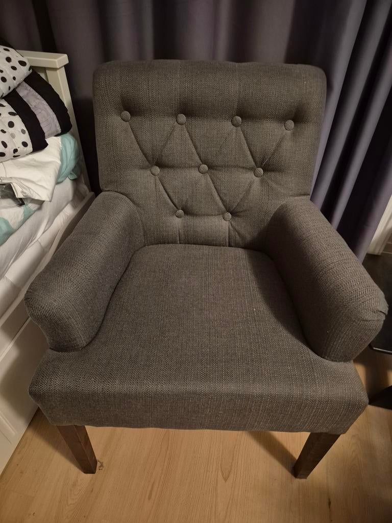 Mooie grijze stoel, Huis en Inrichting, Stoelen, Ophalen