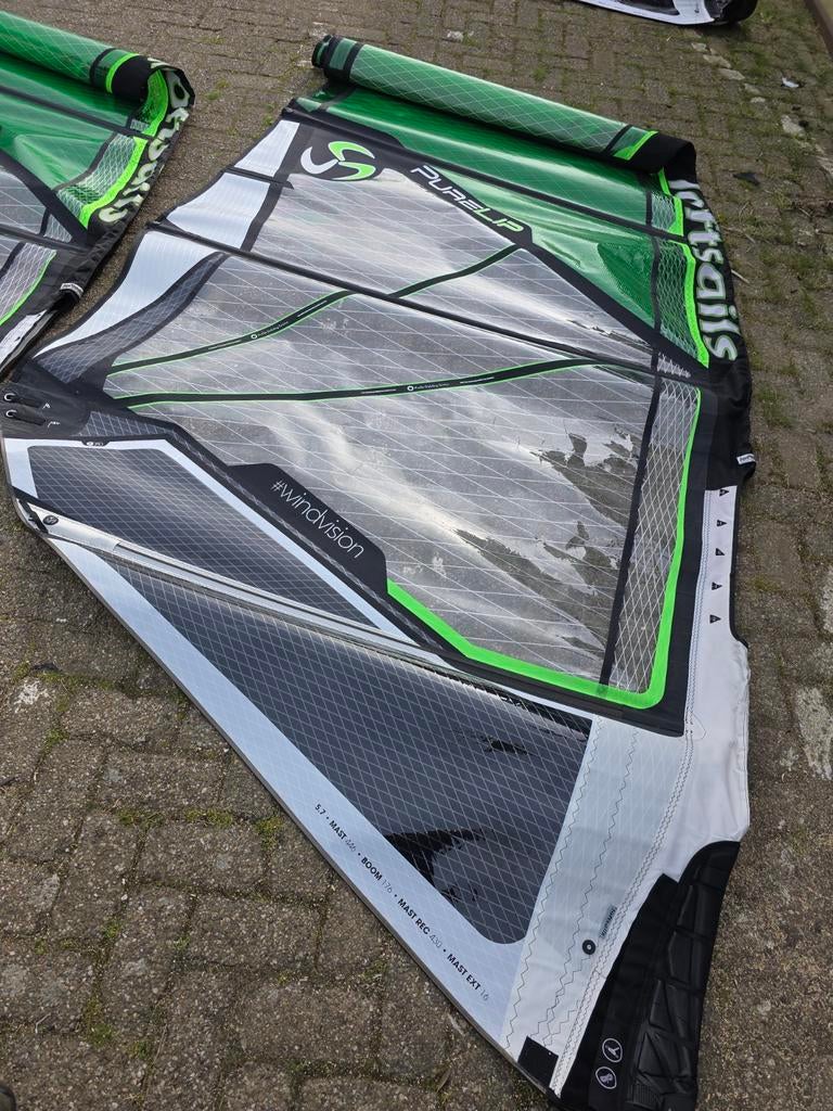 Loftsails Pure Lip Windsurfzeilen 4.7, 5.2, 5.7 (2021-2023), Watersport en Boten, Support@equipe-trading.com, Ophalen of Verzenden