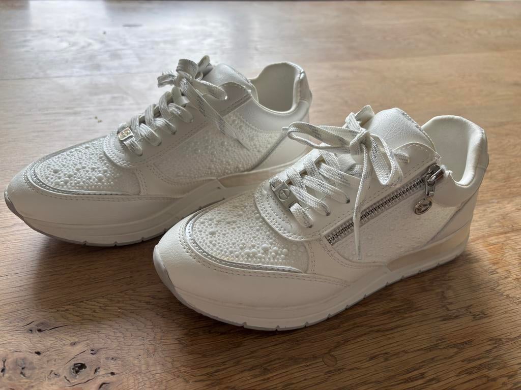 Tamaris sneakers wit, maat 37, Kleding | Dames, Schoenen, Wit, Ophalen of Verzenden, Sneakers of Gympen, Zo goed als nieuw