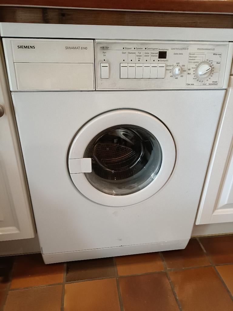 Wasmachine gratis, Witgoed en Apparatuur, Ophalen, Gebruikt, 1200 tot 1600 toeren, 85 tot 90 cm