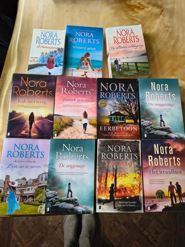 Nora Roberts div boeken, Ophalen of Verzenden, Zo goed als nieuw, Nora Roberts, Nederland