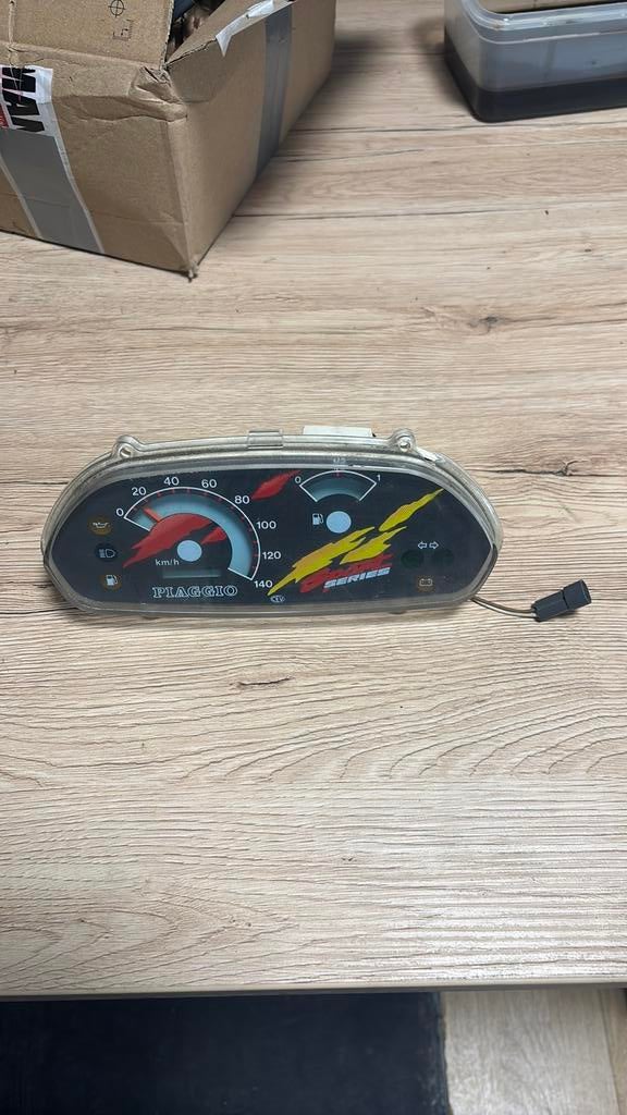 Piaggio typhoon 140 teller, Fietsen en Brommers, Ophalen of Verzenden, Zo goed als nieuw, Overige typen, Piaggio