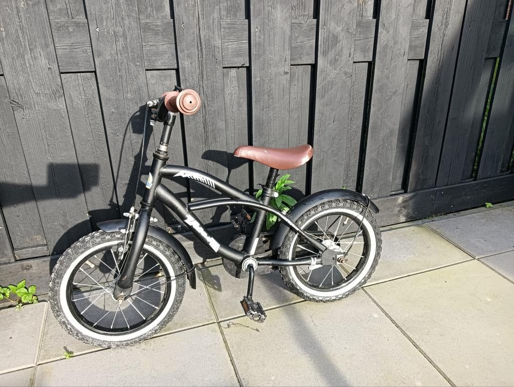 Zwarte kinderfiets Black Cruiser, Fietsen en Brommers, Fietsen | Kinderfietsjes, Zo goed als nieuw, Minder dan 16 inch, Zijwieltjes