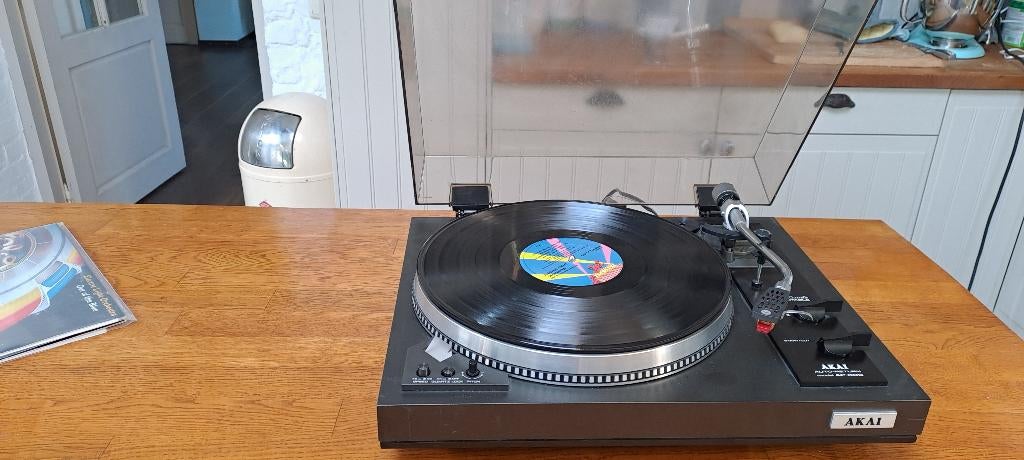 Akai AP-306C quartz DD platenspeler, in topstaat, Audio, Tv en Foto, Platenspelers, Automatisch, Ophalen of Verzenden, Zo goed als nieuw