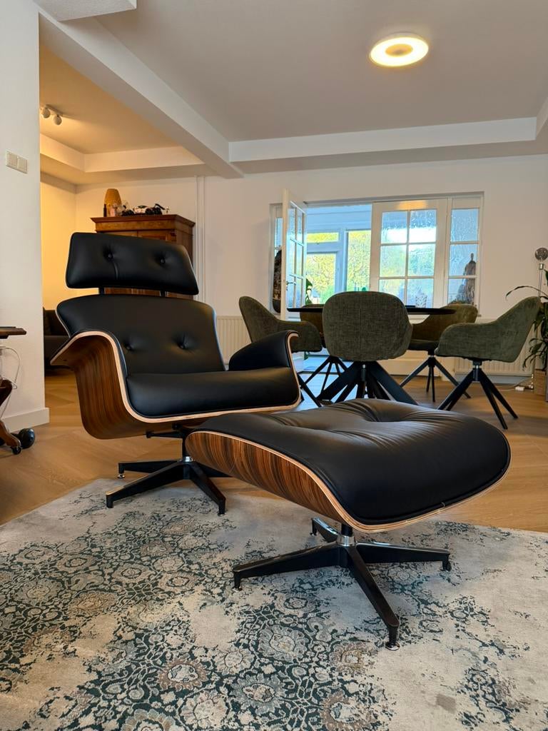 Beroemd design lounge stoel + hocker, Ophalen, Eenpersoons, Leer, Zo goed als nieuw