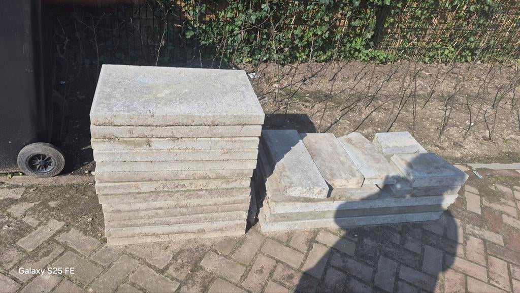 Gratis stenen op te halen, Tuin en Terras, Tegels en Klinkers, Gebruikt, Klinkers, Beton, Ophalen