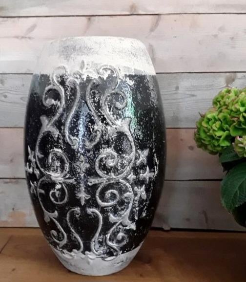 Kruik - pot - vaas - stoer - sober - gothic - landelijk, Ophalen, Steen, Overige kleuren, Zo goed als nieuw