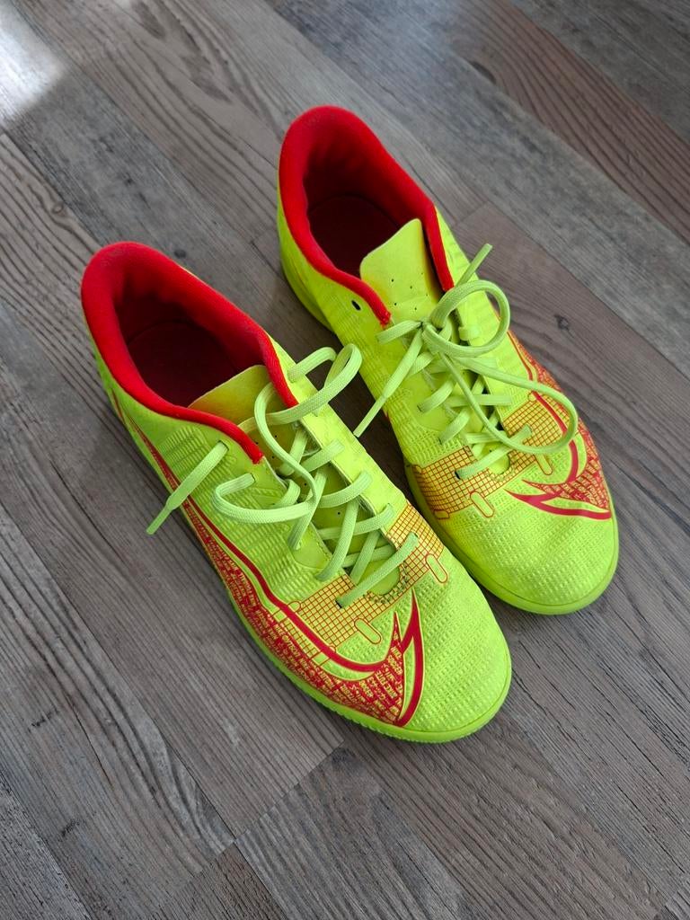 Voetbalschoenen voor binnen (gymschoenen), Gebruikt, Maat XS of kleiner, Schoenen, Ophalen of Verzenden