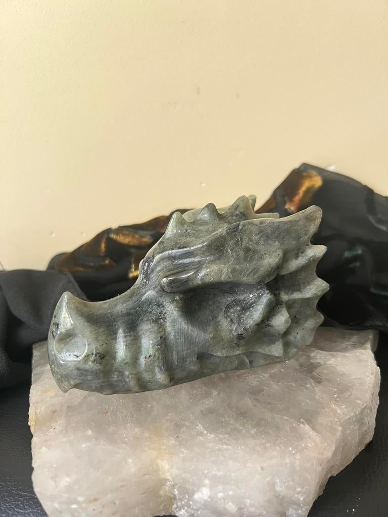 Labradoriet draak schedel skull 525 gr beschermt inzicht, Ophalen of Verzenden, Nieuw